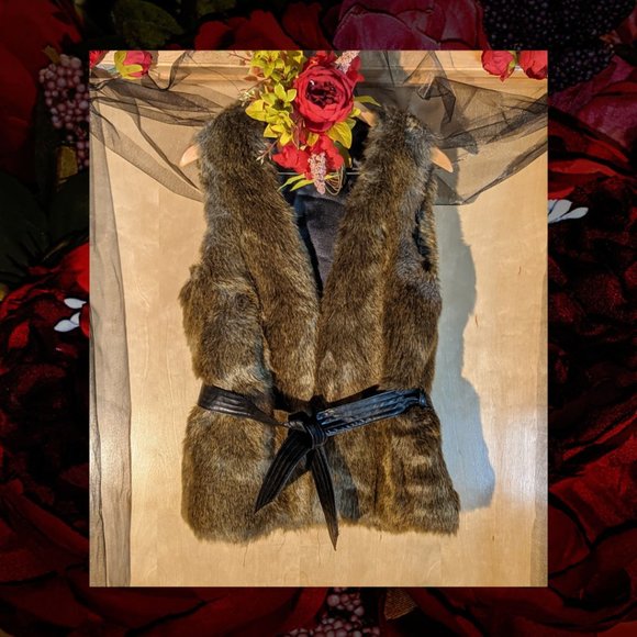 APT 9 Brown Faux Fur Vest with Black Removal Belt - Picture 1 of 10